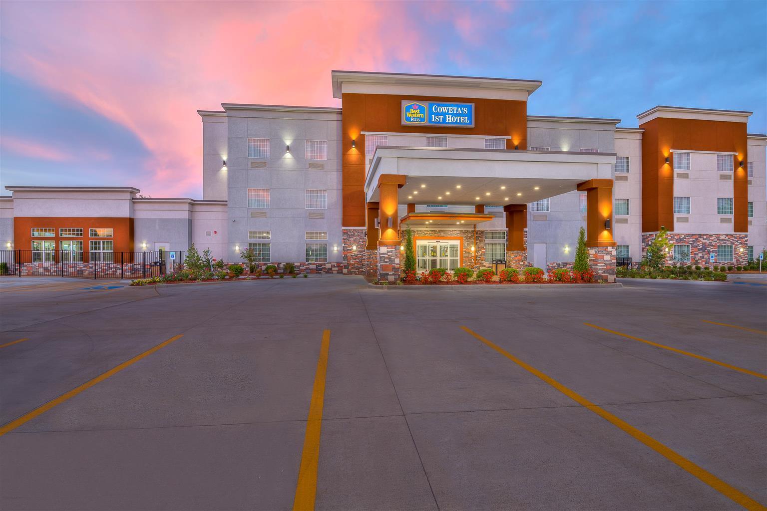 Best Western Plus Coweta'S 1St Hotel Luaran gambar