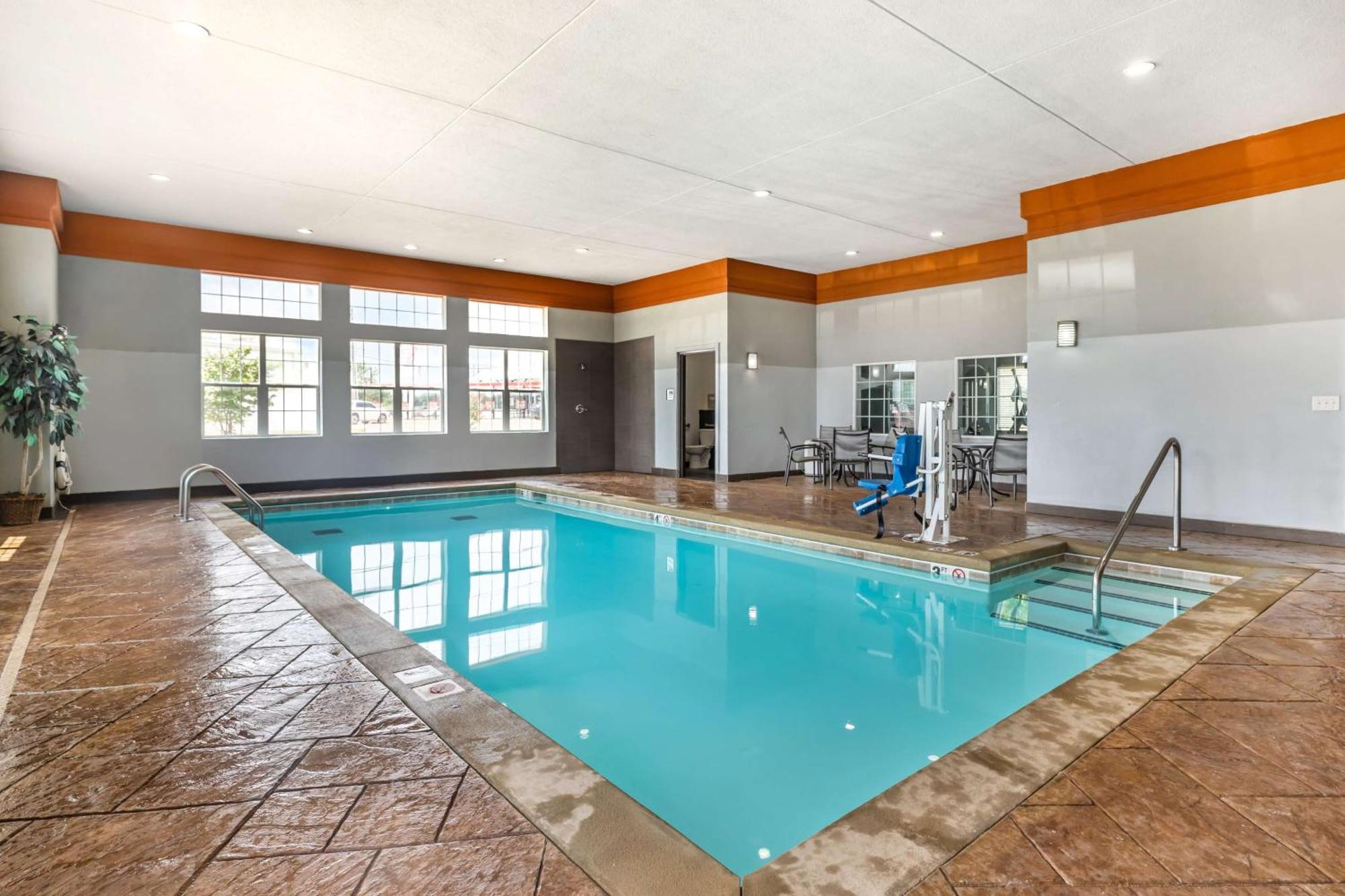 Best Western Plus Coweta'S 1St Hotel Luaran gambar